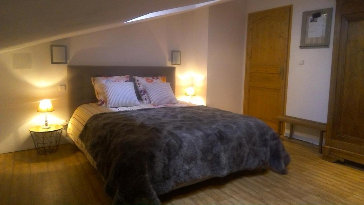 Chambre D'Hotes De Marie Chemery-Chehery Exteriör bild